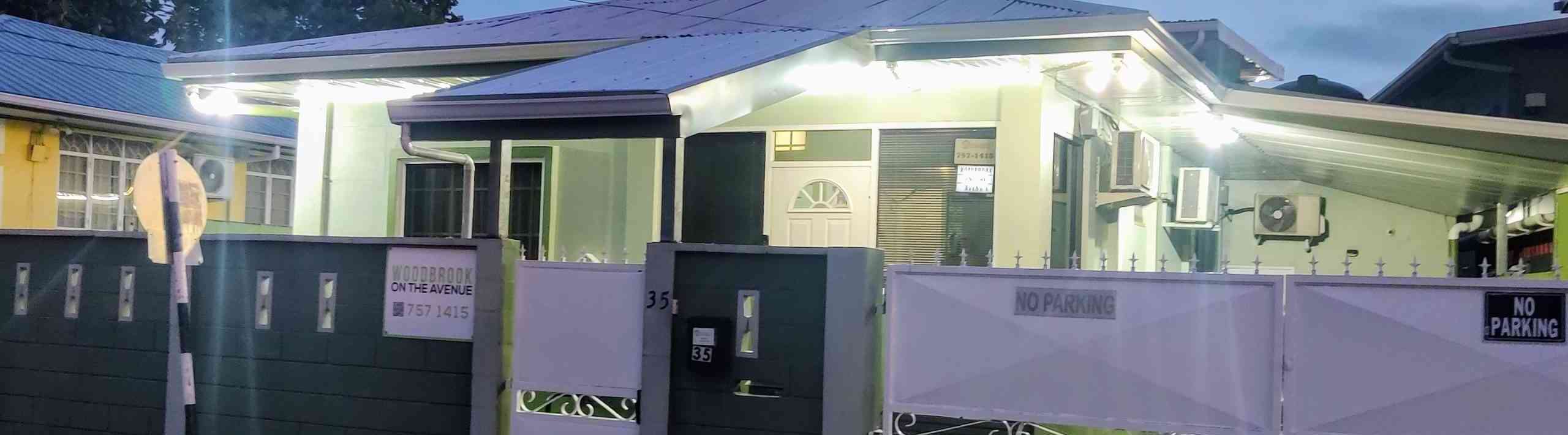 Woodbrook On The Avenue