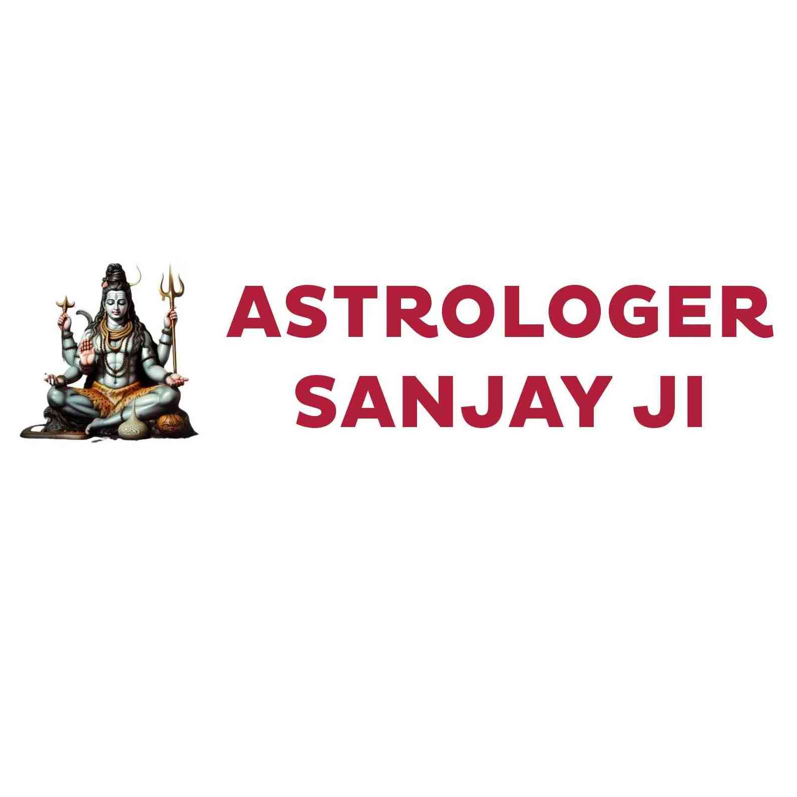 Astrologer Sanjay Guruji