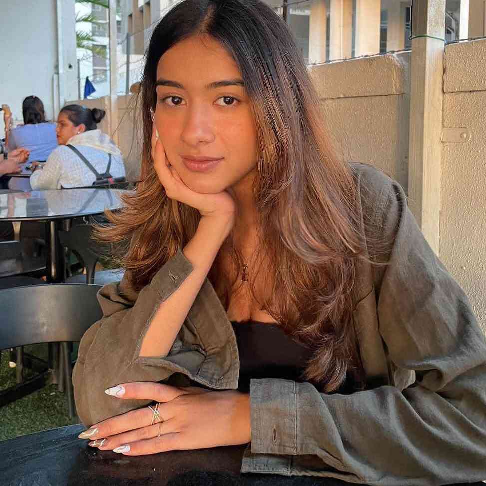Russian Escorts  In Karol Bagh